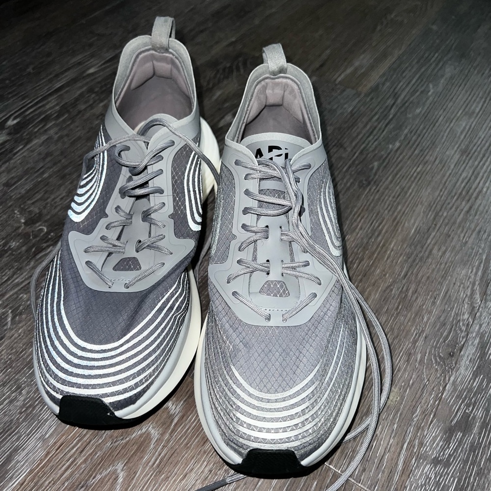 APL Running Shoe Mens size 8 /Women’s 9.5